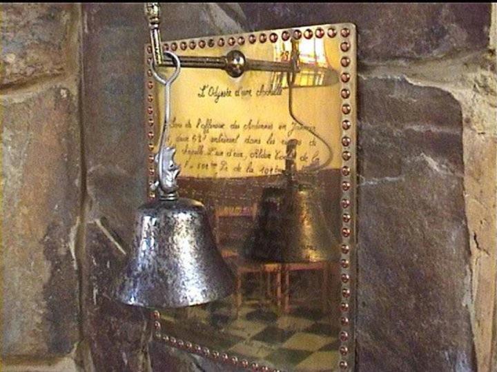 Maison Spacieuse Unifamiliale. Gite La Clochette باستونيا المظهر الخارجي الصورة